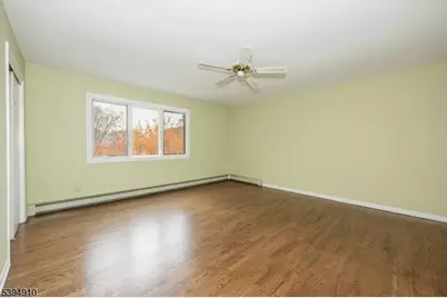 2 Denise Dr, Kinnelon, NJ 07405 - Photo 23