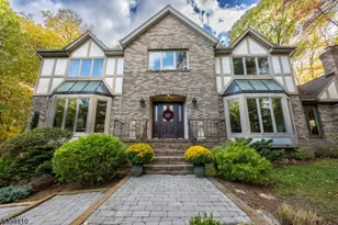 2 Denise Dr, Kinnelon, NJ 07405 - Photo 1