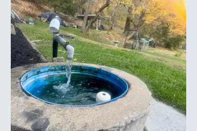 241 Lows Hollow Rd, Lopatcong Township, NJ 08886 - Photo 5