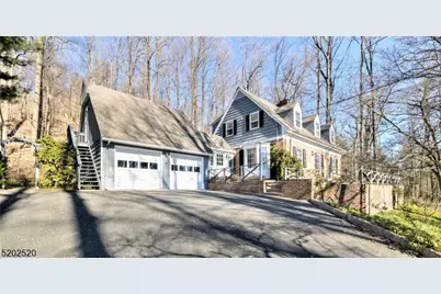 221 Old Somerset Rd, Watchung, NJ 07069 - Photo 1