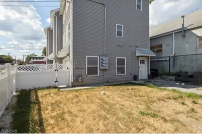 221 223 E 15th St #C, Paterson, NJ 07524 - Photo 3