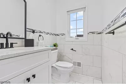 38 Center St, Belleville, NJ 07109 - Photo 15