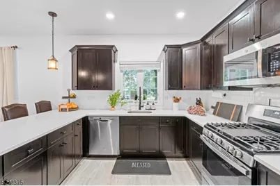 38 Center St, Belleville, NJ 07109 - Photo 3