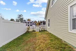 74 Beaverdale Ln, Willingboro Twp., NJ 08046 - Photo 7