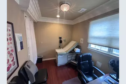 4 Perry St, Morristown, NJ 07960 - Photo 15