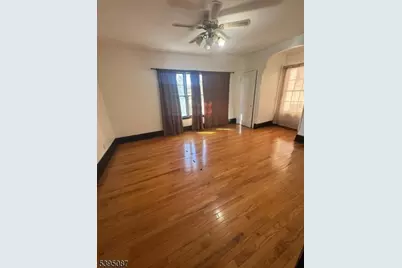 68 Danforth Ave, Jersey City, NJ 07305 - Photo 17
