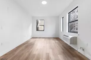 25 Freeway Dr, East Orange, NJ 07018 - Photo 15