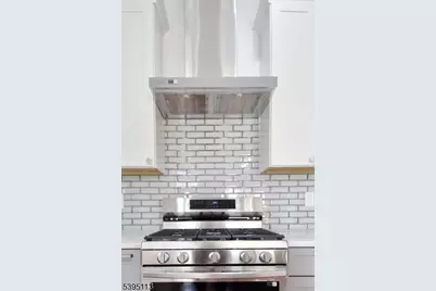 92 W 6th St, Bayonne, NJ 07002 - Photo 9