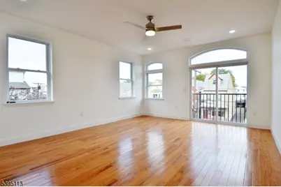 92 W 6th St, Bayonne, NJ 07002 - Photo 43