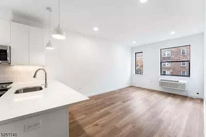 25 Freeway Dr #309, East Orange, NJ 07018 - Photo 5