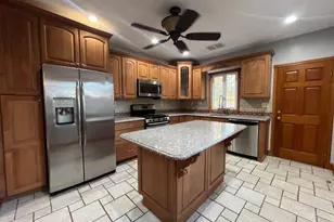 161 Morristown Rd, Elizabeth, NJ 07208 - Photo 9