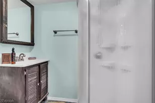 9 Mueller Ln, Franklin Township, NJ 07882 - Photo 7