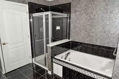 2103 Neville Ct #2103, Franklin Township, NJ 08873 - Photo 13