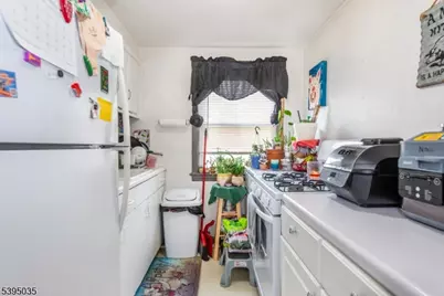 16 E 7th St, Clifton, NJ 07011 - Photo 11