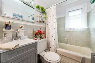 18 E 7th St, Clifton, NJ 07011 - Photo 9