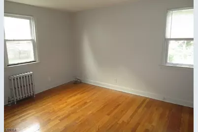 18 E 7th St, Clifton, NJ 07011 - Photo 7