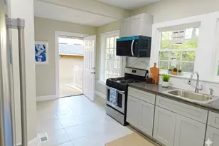 32 Elmwood Ave, East Orange, NJ 07018 - Photo 3