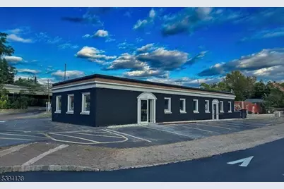 141 Mountainview Blvd, Wayne, NJ 07470 - Photo 1