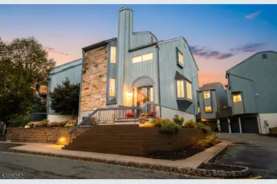 29 Trafalgar Ct, Washington Township, NJ 07840 - Photo 1