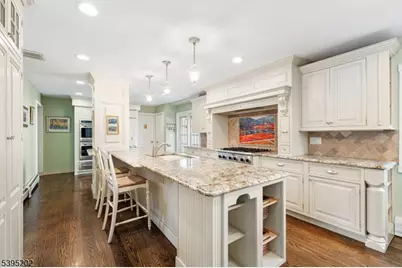 2 Unami Ln, Scotch Plains Township, NJ 07076 - Photo 11