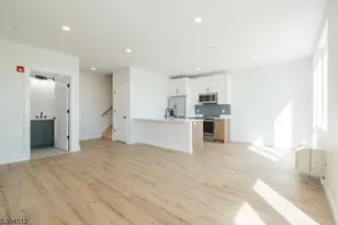 67 Martin Luther King Jr B, Newark, NJ 07104 - Photo 3