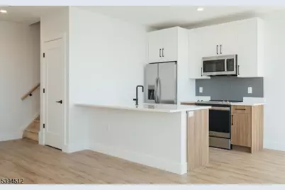 67 Martin Luther King Jr B #204, Newark, NJ 07104 - Photo 9