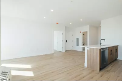 67 Martin Luther King Jr B #204, Newark, NJ 07104 - Photo 5