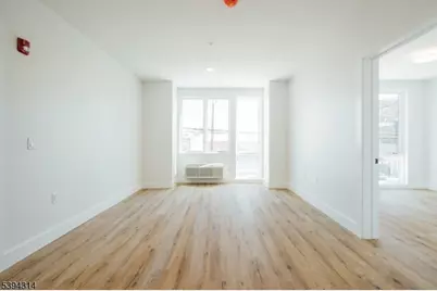 67 Summer Ave #202, Newark, NJ 07104 - Photo 5