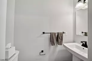 9 Saw Mill Cir, Hackettstown, NJ 07840 - Photo 7