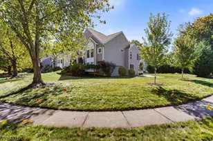 17 Elm St, Hopewell Boro, NJ 08525 - Photo 3