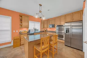 468 Crossfields Ln, Franklin Township, NJ 08873 - Photo 9