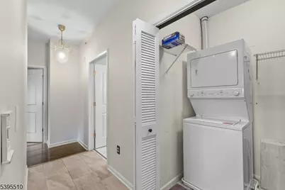 1017 Brittany Dr, Wayne, NJ 07470 - Photo 13