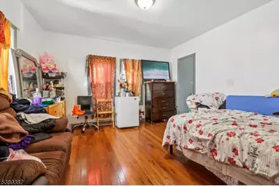 99 Alexander St, Newark, NJ 07106 - Photo 29