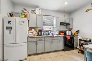 99 Alexander St, Newark, NJ 07106 - Photo 9