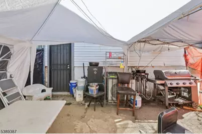 99 Alexander St, Newark, NJ 07106 - Photo 35