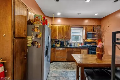 142 Delmar Pl, Irvington, NJ 07111 - Photo 9