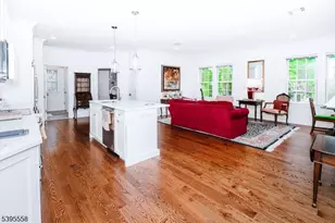 29 Euclid Ave, Summit, NJ 07901 - Photo 3