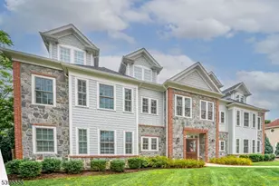 29 Euclid Ave, Summit, NJ 07901 - Photo 3