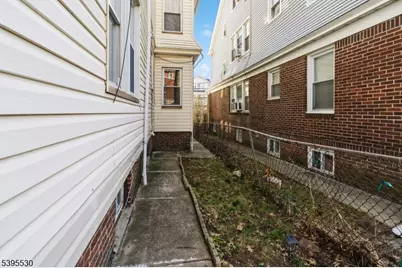 41 Poe Ave, Newark, NJ 07106 - Photo 37