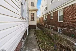 41 Poe Ave, Newark, NJ 07106 - Photo 37