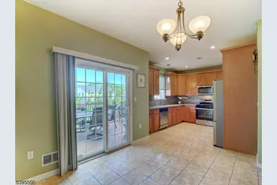 35 College Avenue, East Orange, NJ 07017 - Photo 9
