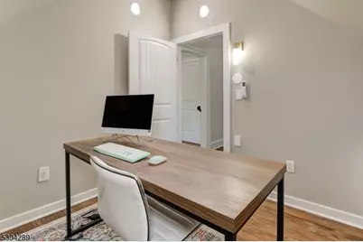 517 Berkeley Ave, Orange, NJ 07050 - Photo 21