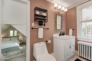 517 Berkeley Ave, Orange, NJ 07050 - Photo 19