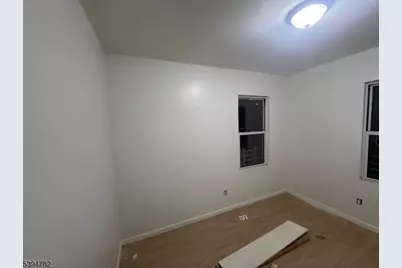 60 S 12th St #3, Newark, NJ 07107 - Photo 5