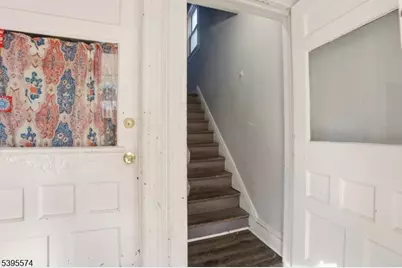 233 N 18th St, East Orange, NJ 07017 - Photo 7