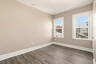 233 N 18th St, East Orange, NJ 07017 - Photo 9