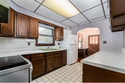 700 Avenue A, Lopatcong Township, NJ 08865 - Photo 9