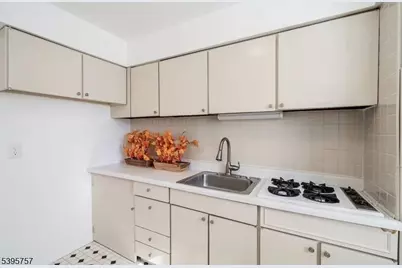 1251B Valley Rd #B, Wayne, NJ 07470 - Photo 3