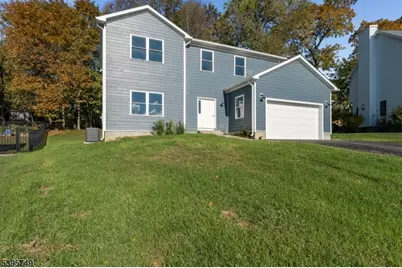 9 Heather Hill Rd, Washington Boro, NJ 07882 - Photo 1