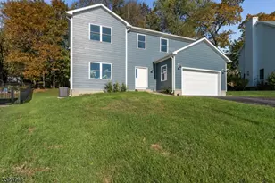 9 Heather Hill Rd, Washington Boro, NJ 07882 - Photo 1